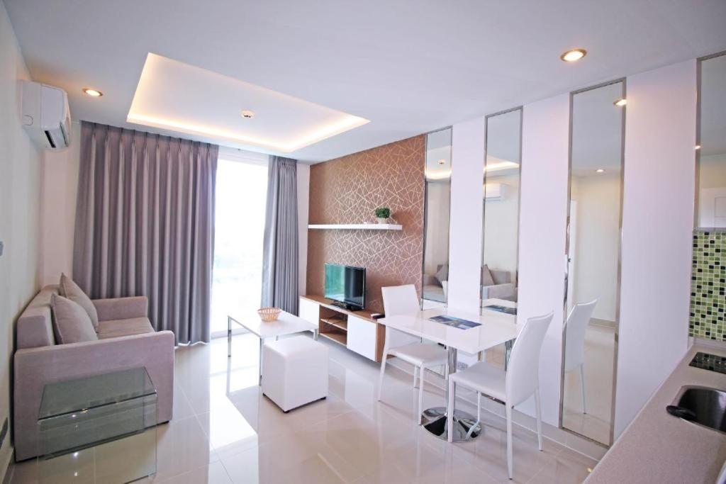 Amazon Residence By Pattaya Sunny Rentals Praia de Jomtien Quarto foto